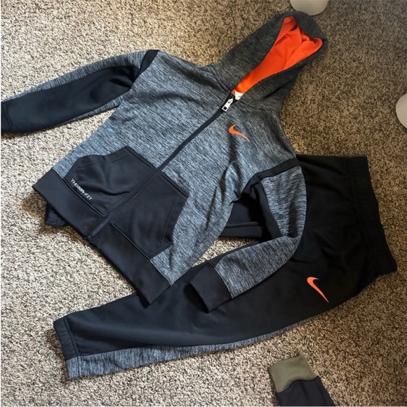 Nike and more bundle - Picture 8 of 10